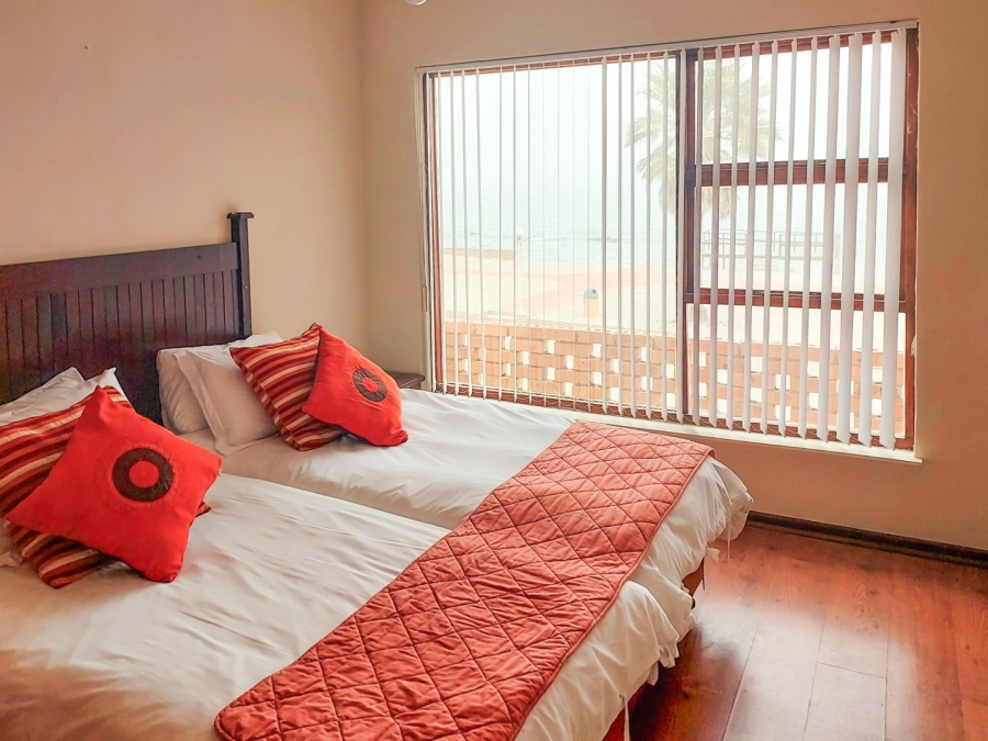 6 Bedroom Property for Sale in McDougall